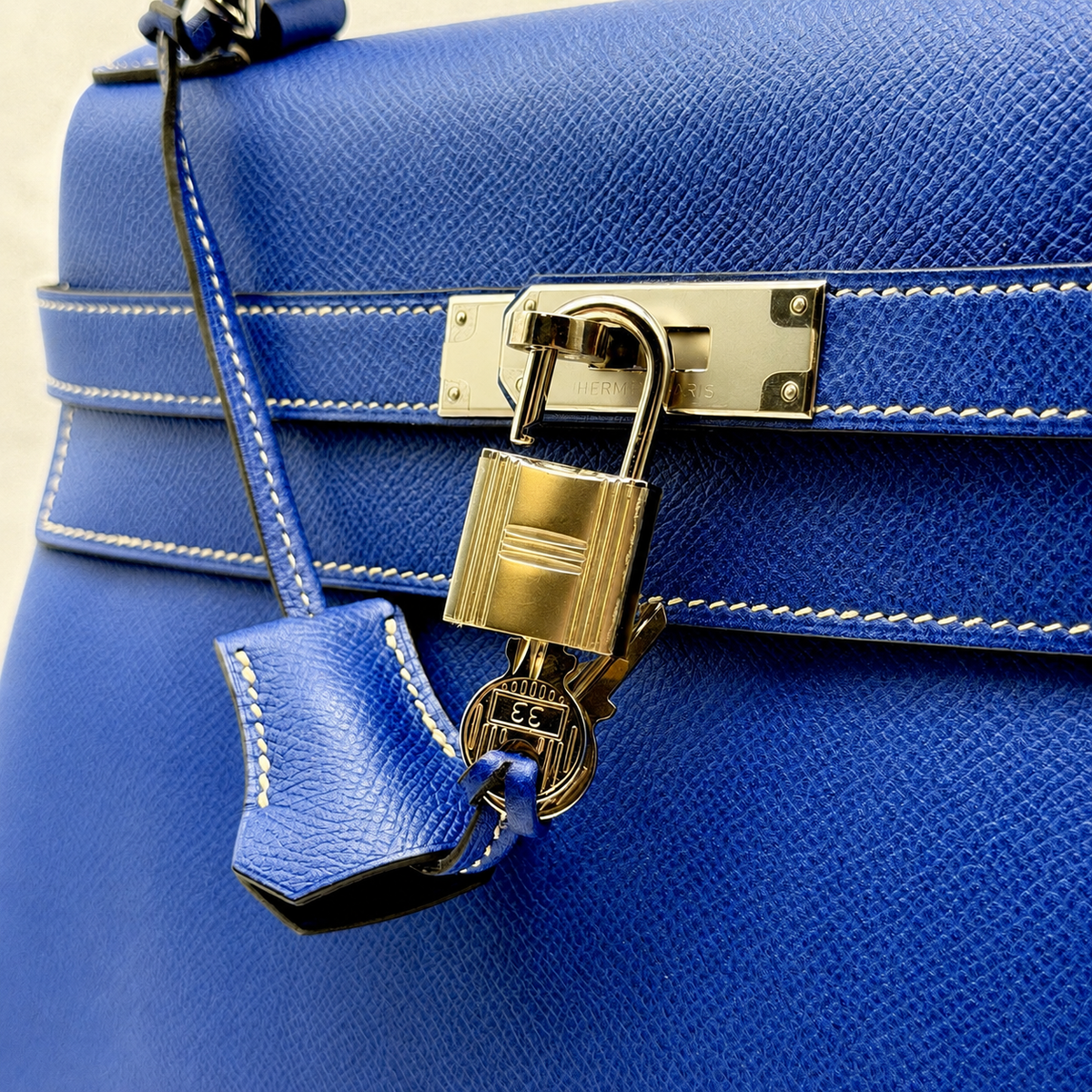 Kelly 32 Sellier Bleu Électrique Epsom Leather Palladium Hardware