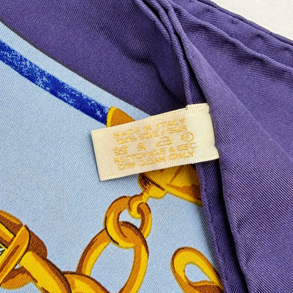 Must de Cartier Paris Boutique & Charm Motif Silk Scarf – Blue & Gold